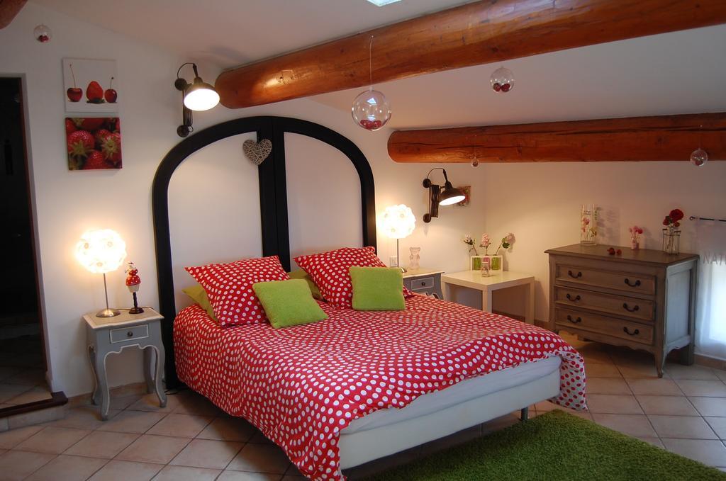Maison D'Hotes Le Mas De Lila Vers Pont du Gard Pokój zdjęcie